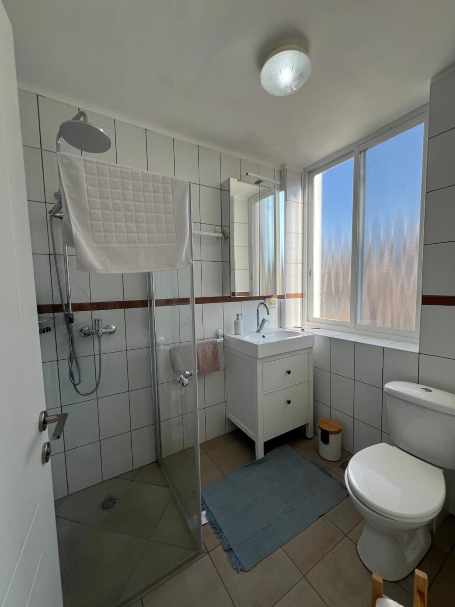 Modern And Spacious Apartment In Downtown Hayfa Dış mekan fotoğraf